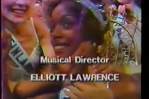 Miss Universe 1977 Crowning National Palace, Santo Domingo, Dominican Republic 80 Contestants Official Results : Miss Universe 1977 Miss Trinidad & Tobago : Janelle "Penny" Commissiong 1st Runner - Up : Miss Austria : Eva Maria Düringer (Semi-Finalist Miss World 1977, Winner Miss Europe 1978) 2nd Runner - Up : Miss Scotland : Sandra Bell (1st Runner - Up Miss Young International-Britain 1976) 3rd Runner - Up : Miss Colombia :Aura Maria Mojica Salcedo 4th Runner - Up : Miss Germany : Marie-Luise 