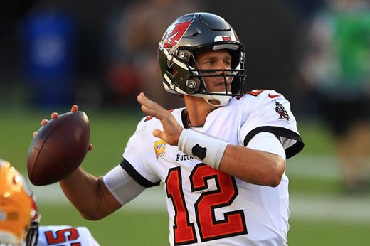 Tom Brady Reclaims NFL Touchdown Record