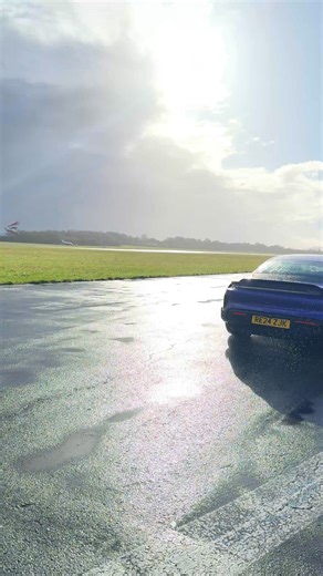 1.4M views · 14K reactions | "Dancers" 藍 #drivetribe #richardhammond #jamesmay | DRIVETRIBE | Facebook