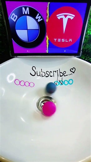 Tesla vs BMW:Who's faster?⚡🤔