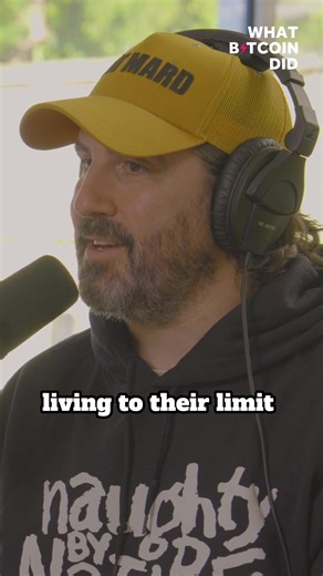 Dan Tubb is a podcaster and former venture capitalist. In this interview, we discuss the problems with fixing the sovereign debt problem in the context of broken media, broken politics and broken international institutions. We talk about the general ignorance of the problems facing society, and how this compounds the difficulty of resolving the situation. #living #salary #life