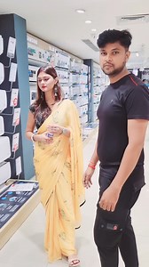 Ac ki taisi 🤣🤣 #crazycoupleoverloaded #fbreels #reelschallenge #fbvideoviral #comedyreels #comedy #husbandandwifecomedy #funnyvideo #songs | Crazy Couple Overloaded