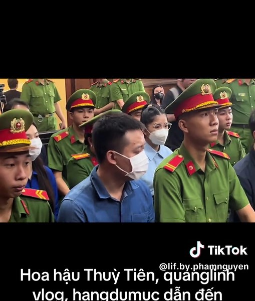 Hoa hậu Thuỳ Tiên, quanglinh vlog, hangdumuc dẫn đến toà #thuytien #quanglinhvlog #hangdumuc #kera #thuytien