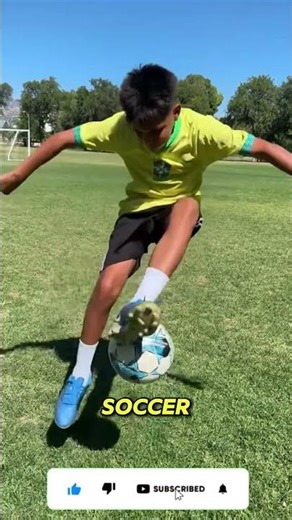 HOW TO DO AROUND THE WORLD SOCCER TRICK | (So Easy!)