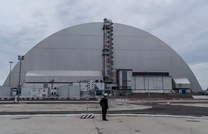 Een kijkje onder de 'sarcofaag' van Tsjernobyl - Pauw - BNNVARA