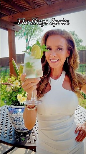 How to Make a Hugo Spritz | Light and Refreshing Summer Cocktail
