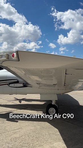 BeechCraft King Air C90 #Beechcraft #kingair #c90 #avioes