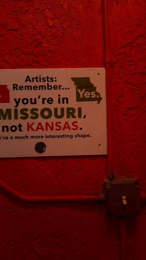 Missouri vs Kansas 🤣 | Kathleen Madigan