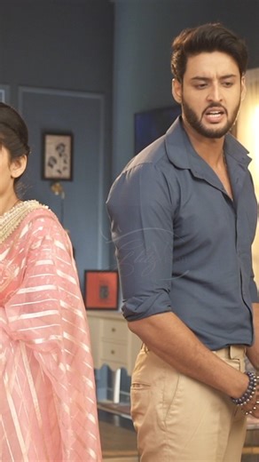 Ved confronts Saru that why is she helping the Birlas again? To watch complete segment check our YouTube Channel Link in story #saru #mohakmatkar #shagunpandey #saved #zeetv #onlocation #exclusive #reelsinstagram #itv #glitzvisionusa | GlitzVision