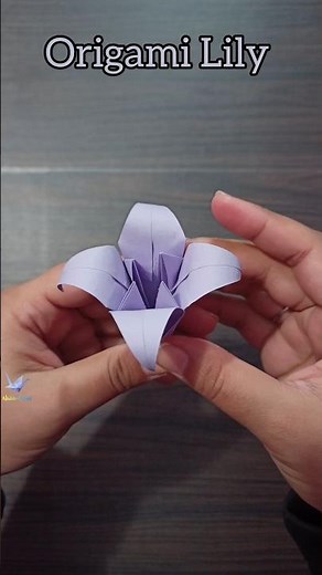 Quick Origami Lily: Easy Paper Folding in Seconds! 🌸✨