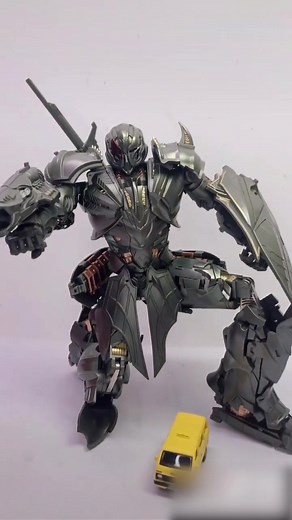 Transformers Toys Megatron Deformation | Decepticons Attack