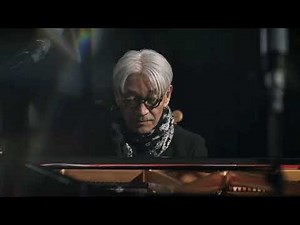 Ryuichi Sakamoto playing the piano for the isolated - Bibo No Aozora