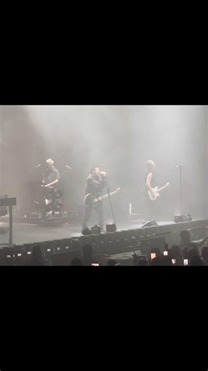 Nine Inch Nails live (HD)- Head Like A Hole- @ Desert Diamond Arena Phoenix AZ 3/6/26 #nineinchnails