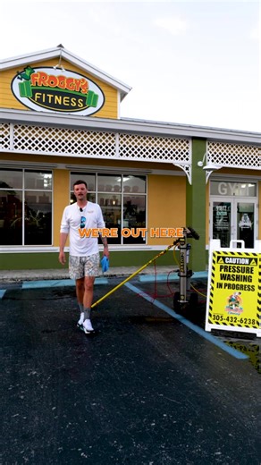 Froggy's Fitness: Window Cleaning for Crystal-Clear Views