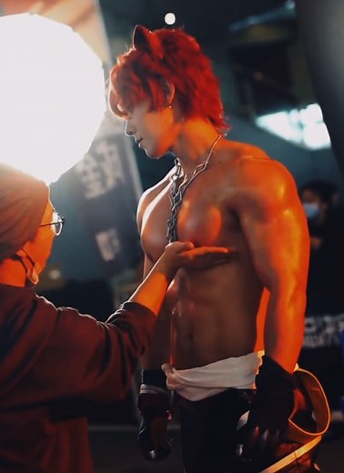 爱举铁的熙熙哥 . . . . . . . #Hombre #Bodybuilder #Beef #Muscle #Gym #Man #Flex #FitFam #Muscular #Muscles #Muscled #Biceps #Pecs #Chest #Abs #SixPack #Ripped #Built #Quads #Lats #cosplay #HEARTSTEEL #leagueoflegends #worship