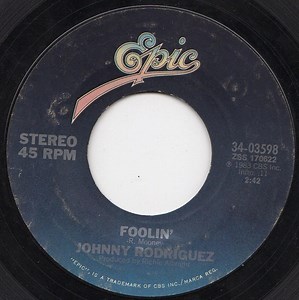 Johnny Rodriguez - Foolin'