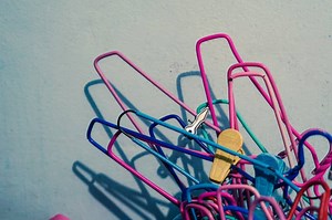 What to Do With Old Hangers: Recycling, Upcycling, and More - HomelyVille