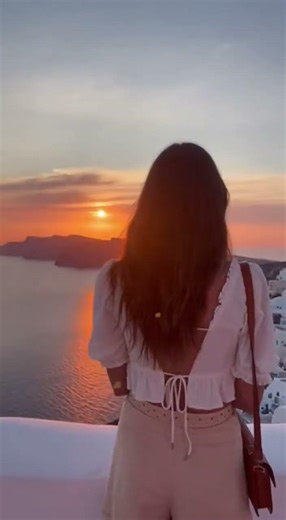 Santorini Sunset Magic ✨