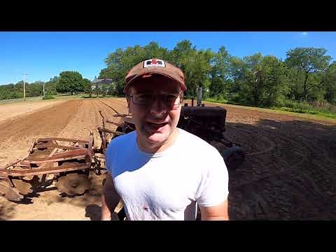 Farmall 100 With Fast Hitch Implements
