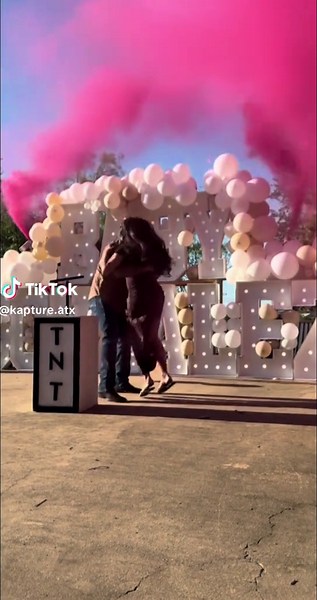 BABY GONZÁLEZ 🩷✨ LETTERS & BALLOONS 🤍🤎 EXPLOSIONS ENGLISH & ESPAÑOL 📞 281-665-0093 IG: @kapture.atx TIKTOK: @kapture.atx #ohbaby #genderreveal #revelaciondegenero #atx #austintexas