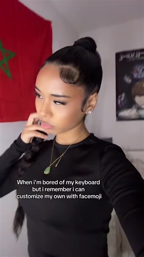 Customize Your Keyboard with Facemoji Features