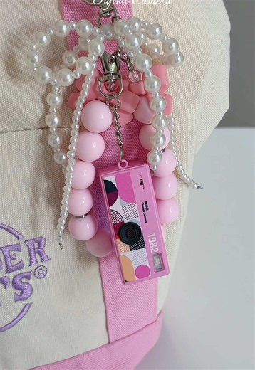 Tiny camera, big memories. 🎀 This flip screen mini digital camera is not only cute but also perfect for capturing little moments wherever you go. 💫💖 #flipcamera #digicam #minicamera #digitalcamera #keychaincamera