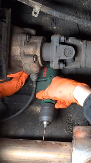 Ben Molesworth on Instagram: "Step 1 in the 1969 Ford F250 V8 EFI system installation... Installing a coolant temperature sensor and O2 sensor. #tastyclassics #classiccars #americantruck"