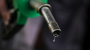Carburantii ne ARD la buzunare: benzina a ajuns iar la 7 lei! Pretul la pompa s-a scumpit de 7 ori de la inceputul anului