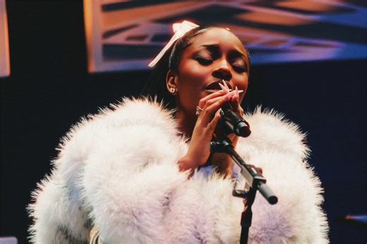 Ayra Starr performing “Gimme Dat” live at A New York Evening With Ayra Starr ✨ @ayrastarr GRAMMY Museum Brooklyn ❤️‍🔥 Shot by @max.is.magic 🪄📸 #Grammy #ayrastarr #explorepage✨ #afrobeats #nigeria @Ayra Starr ⭐️