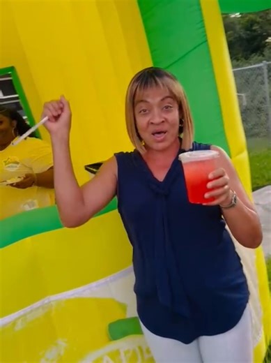 Inflatable Lemonade Stand for Unforgettable Events