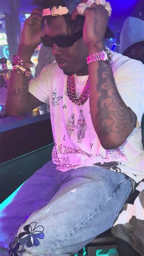 @realbostonrichey_ outside in NYC #bostonrichey #bostonricheytypebeat #nyc #jewlery