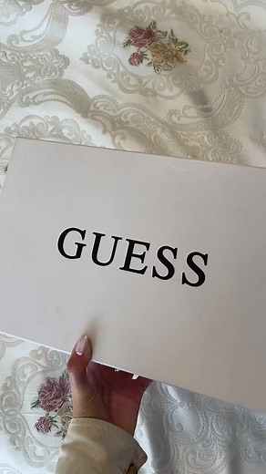 These sandals 🤌🏻 #guess #fyp #haul #unpack #unboxing #fashiontiktok #fashion