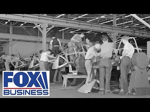 How did Ford make a plant that could create a bomber an hour during WWII?