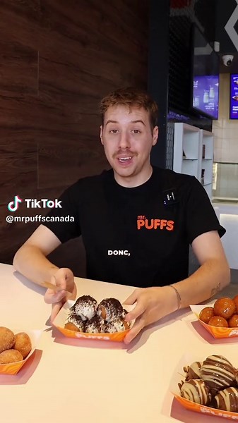 On teste nos best-sellers 🔥 Aujourd'hui, on goûte à nos Puffs croustillants et leurs trempages délicieux. 😋 Ces produits sont les plus aimés par nos clients, & on veut savoir si vous êtes d'accord 🧡 Quel est votre préféré ? Dites-le-nous en commentaire ! 👀 We’re testing our best-sellers 🔥 Today, we’re tasting our crunchy Puffs and their delicious dips. 😋 These are the most loved products by our customers, and we want to see if you agree! 🧡 What’s your favorite? Let us know in the comments