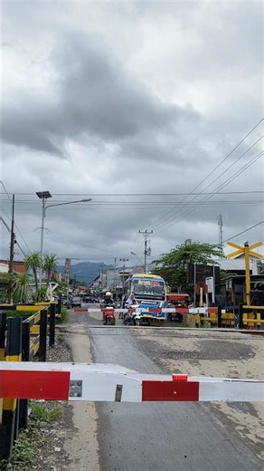 Perlintasan kereta api JPL 49 Margasari