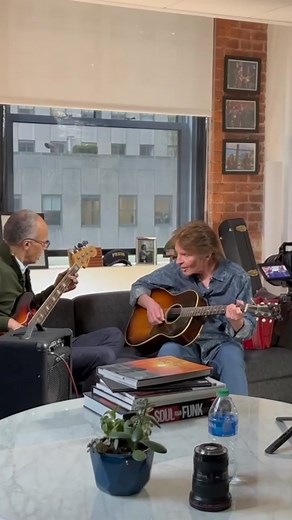Tune into @NBC Nightly News with Lester Holt at 6:30pm ET/5:30pm CT to hear more of Lester’s bass playing and how he joined John on stage last Friday at @RadioCityMusicHall 🎸🎶 #LesterHolt #JohnFogerty #LiveMusic #NBC #NBCnightlynews #nbcnightlynewswithlesterholt