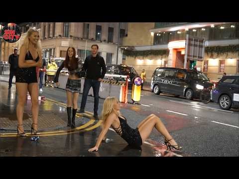 INSANE Manchester Nightlife 🇬🇧 Wild Streets After Dark (4K Walking Tour)