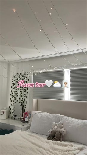 ROOM TOUR🤍🪷🧖🏼‍♀️#vanity #preppy #aestheticvideos #roomtour #roomdecor