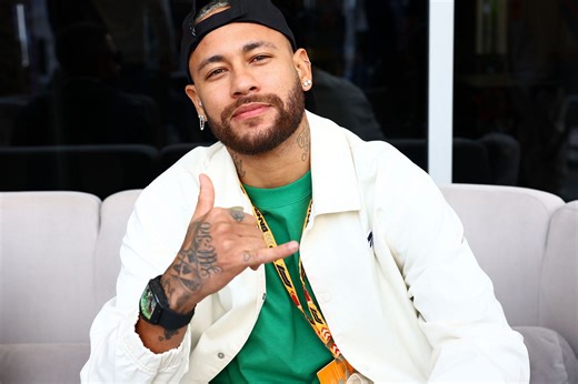“They know he’s capable of having a great season” - Neymar’s father confirms transfer interest from Champions League clubs