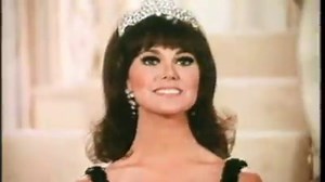 #TBT to this scene from That Girl. Every comedian ends up, one day, taking a pie in the face. This was mine! 😂 | Marlo Thomas