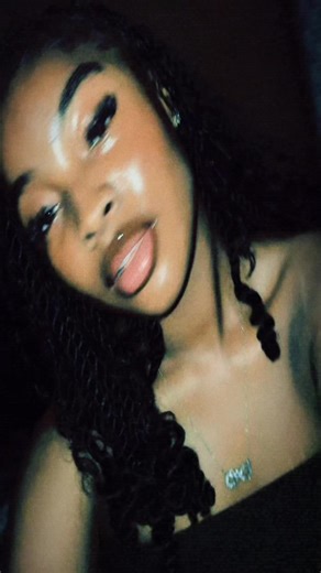 A💗 (@mrs__right8)’s videos with original sound - cece