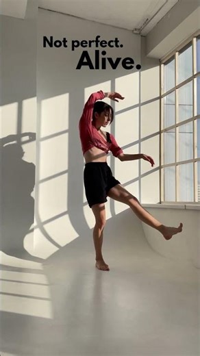 Authentic movement and dance improvisation.Free flow and embodied expression. #dance #danceimprov