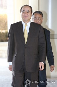 윤석금 웅진 회장 징역 4년 선고…"횡령·배임 유죄"(종합2보) | 연합뉴스