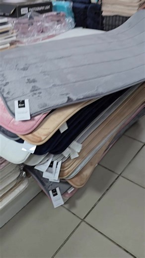 Luxurious Plush Memory Foam Bath Mat