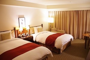 出張も快適に！ビジネスホテルに持って行くべきグッズ [ホテル] All About