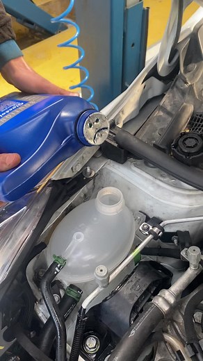 How to Add Coolant to Your Car Engine: Step-by-Step Guide