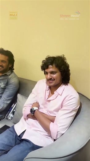 #AndhraKingTaluka Team celebrated the BLOCKBUSTER SUCCESS with the crowd at Mythri Vimal 70MM