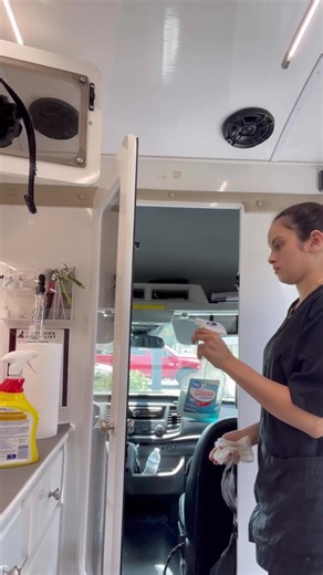 Professional Mobile Grooming Van Deep Cleaning and Disinfecting Routine