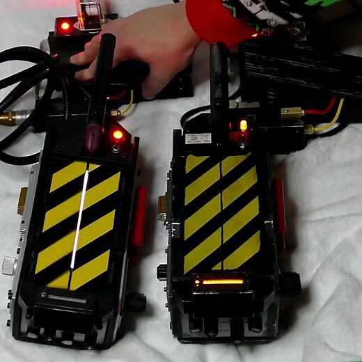 Ghostbusters Trap - Hasbro/Haslab vs Matty Collector - Ghost Traps!