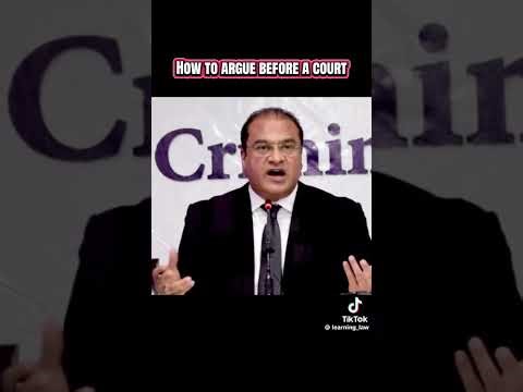 How Lawyer should Present before Court